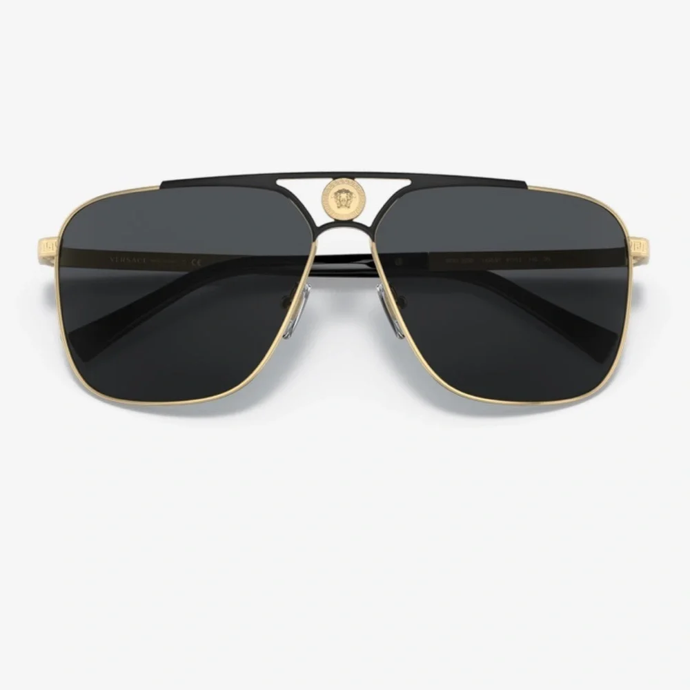 🔥VERSACE AUTH SUNGLASSES WITH ATTACHMENTS TO HANG OFF NECK FULL INCLUSION